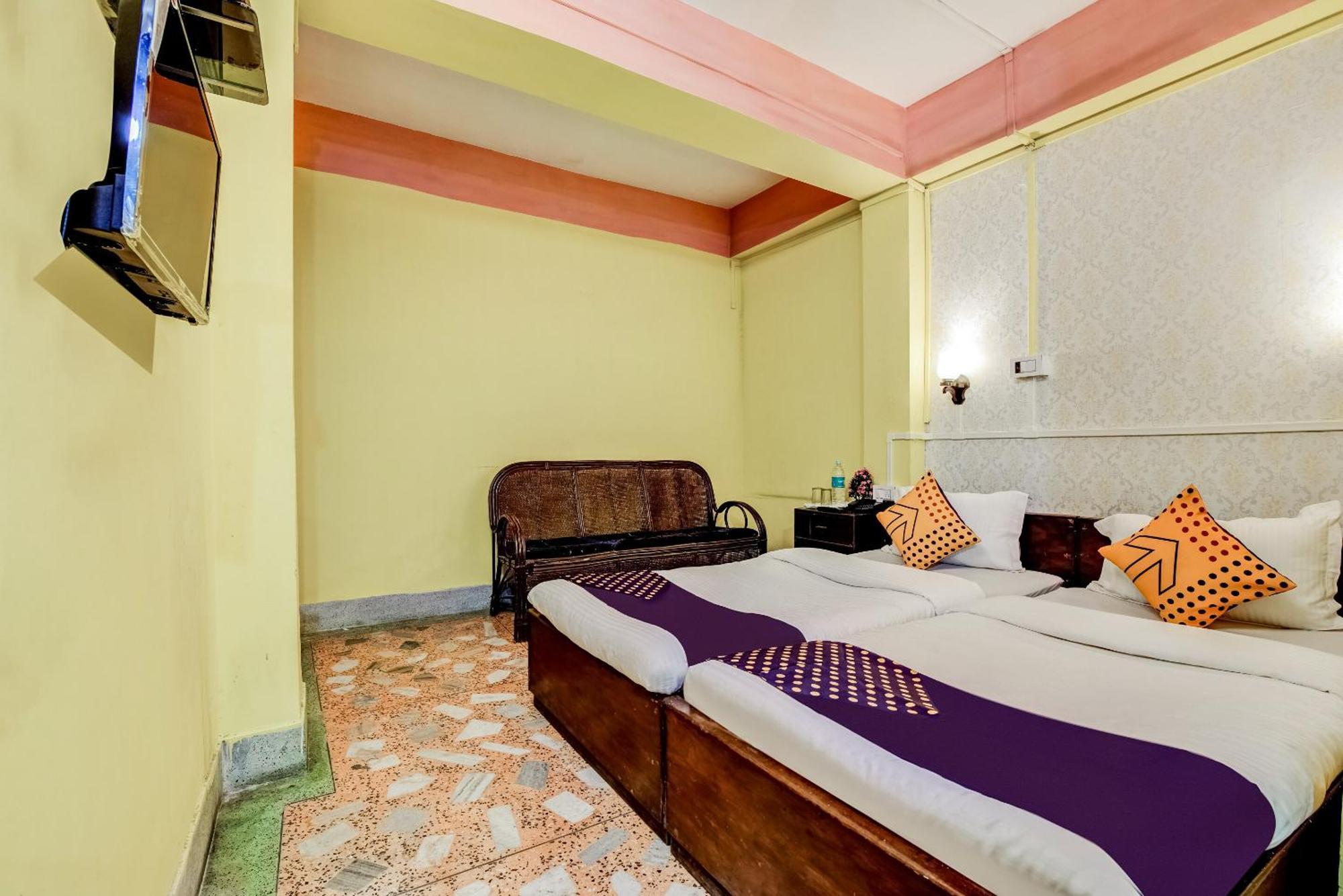 Spot On Durba 2 Hotel Tezpur ภายนอก รูปภาพ