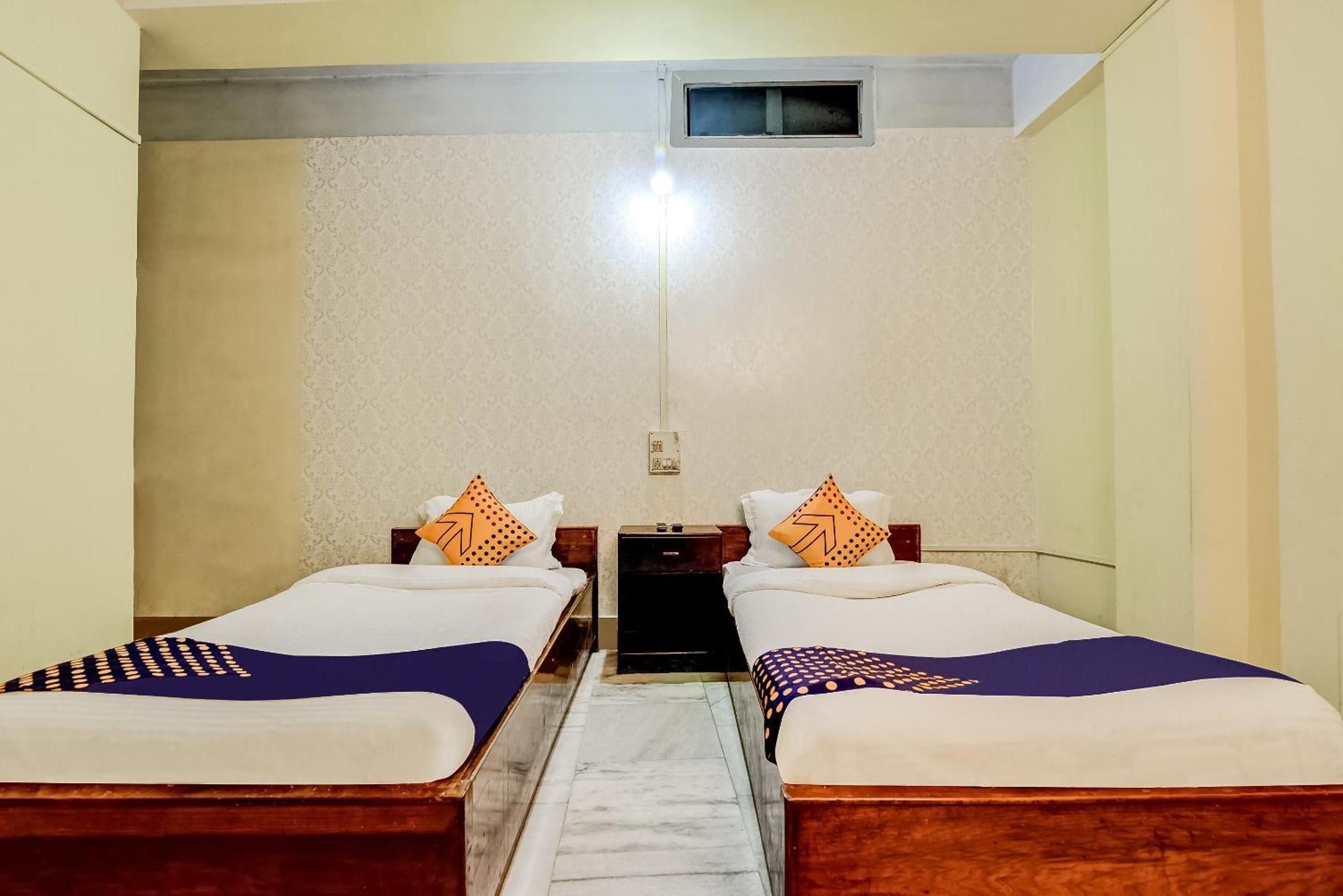 Spot On Durba 2 Hotel Tezpur ภายนอก รูปภาพ