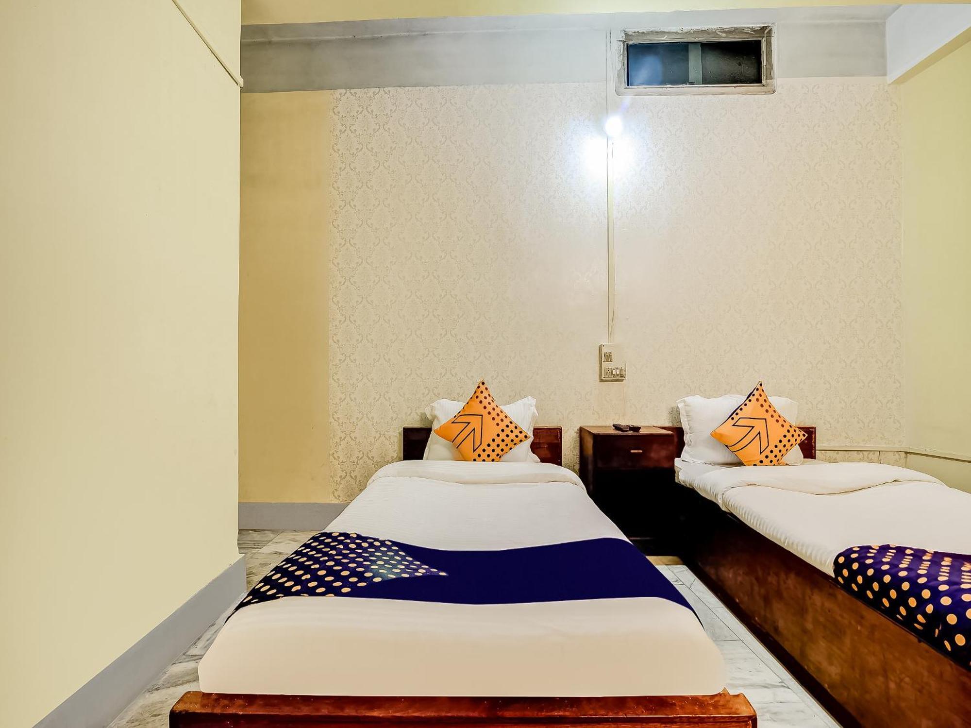 Spot On Durba 2 Hotel Tezpur ภายนอก รูปภาพ