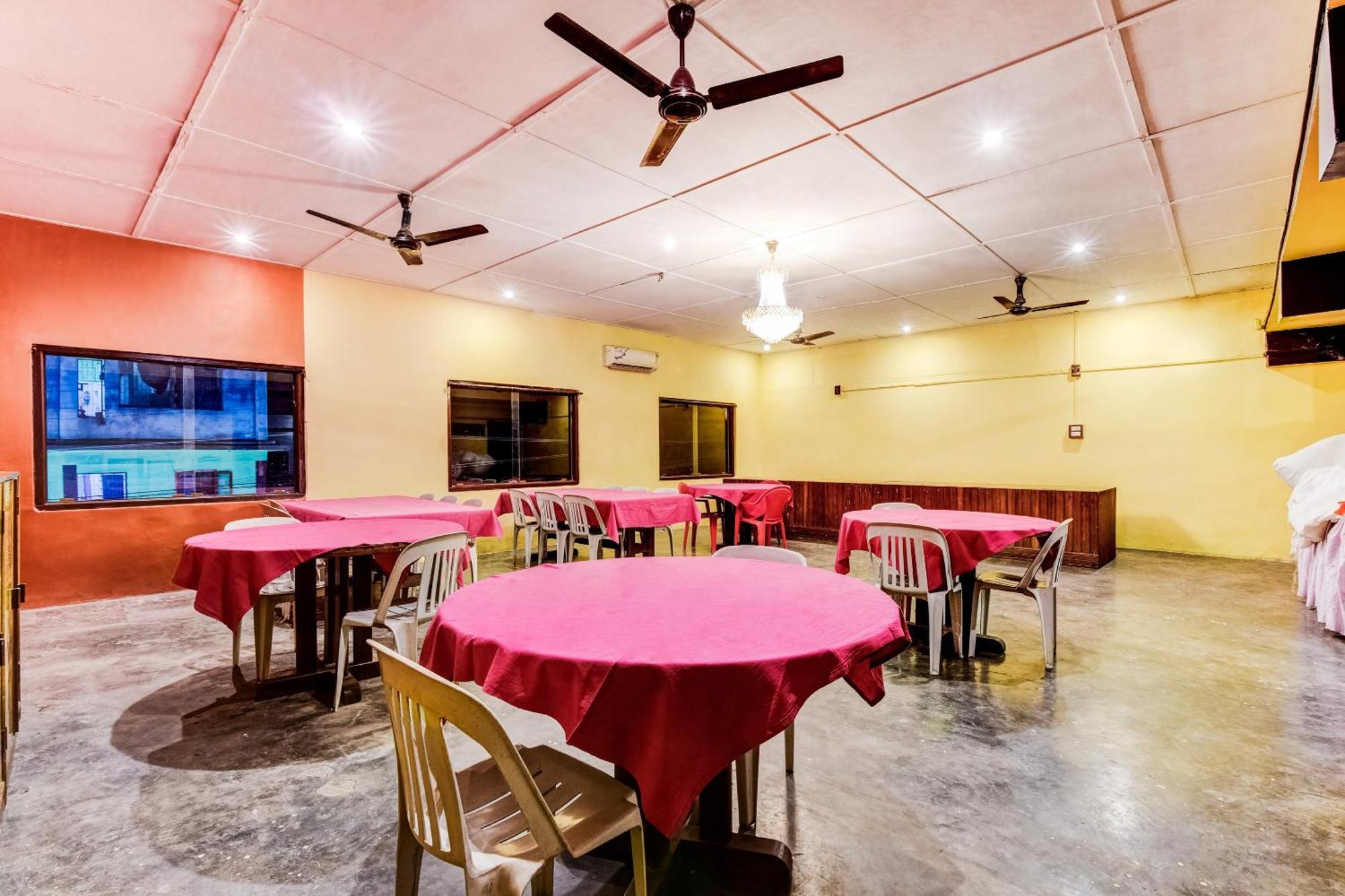 Spot On Durba 2 Hotel Tezpur ภายนอก รูปภาพ