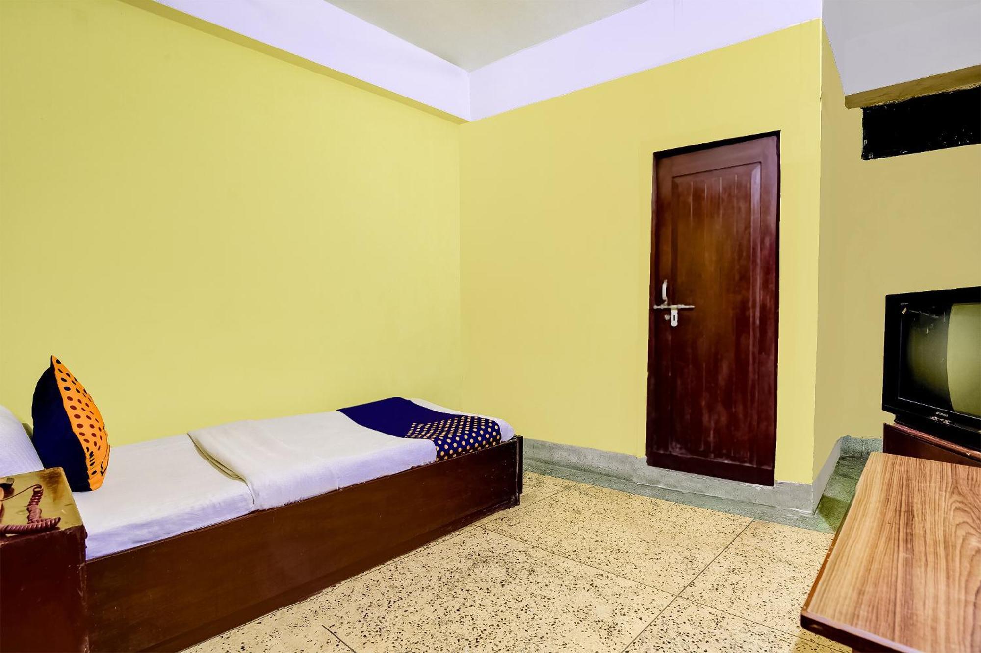 Spot On Durba 2 Hotel Tezpur ภายนอก รูปภาพ