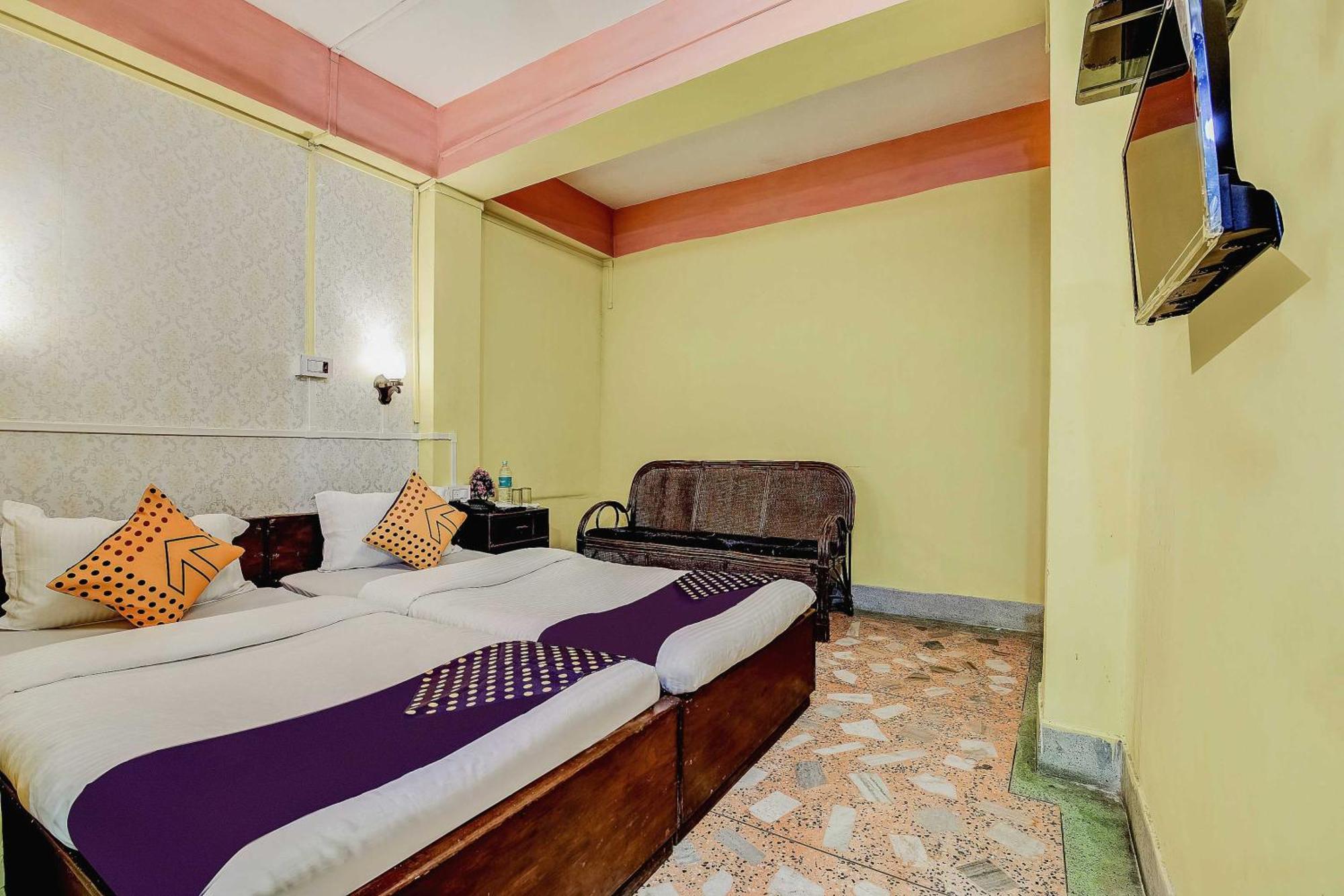 Spot On Durba 2 Hotel Tezpur ภายนอก รูปภาพ