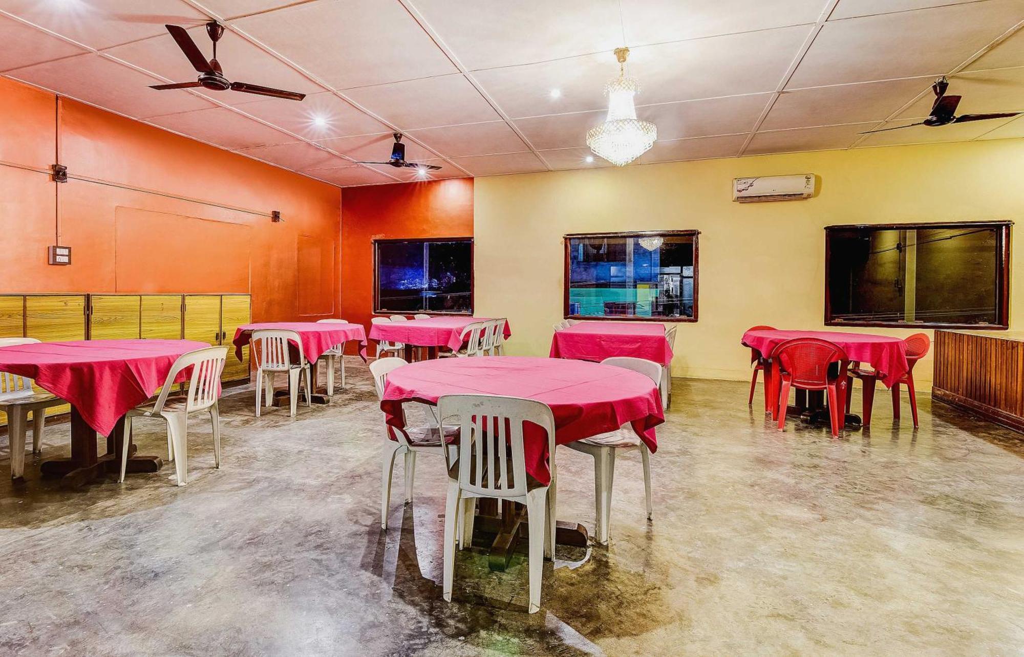 Spot On Durba 2 Hotel Tezpur ภายนอก รูปภาพ